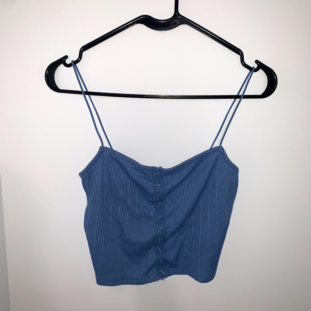 Mixed Threads Los Angeles- elastic strap, button up crop tank top. Blue size M